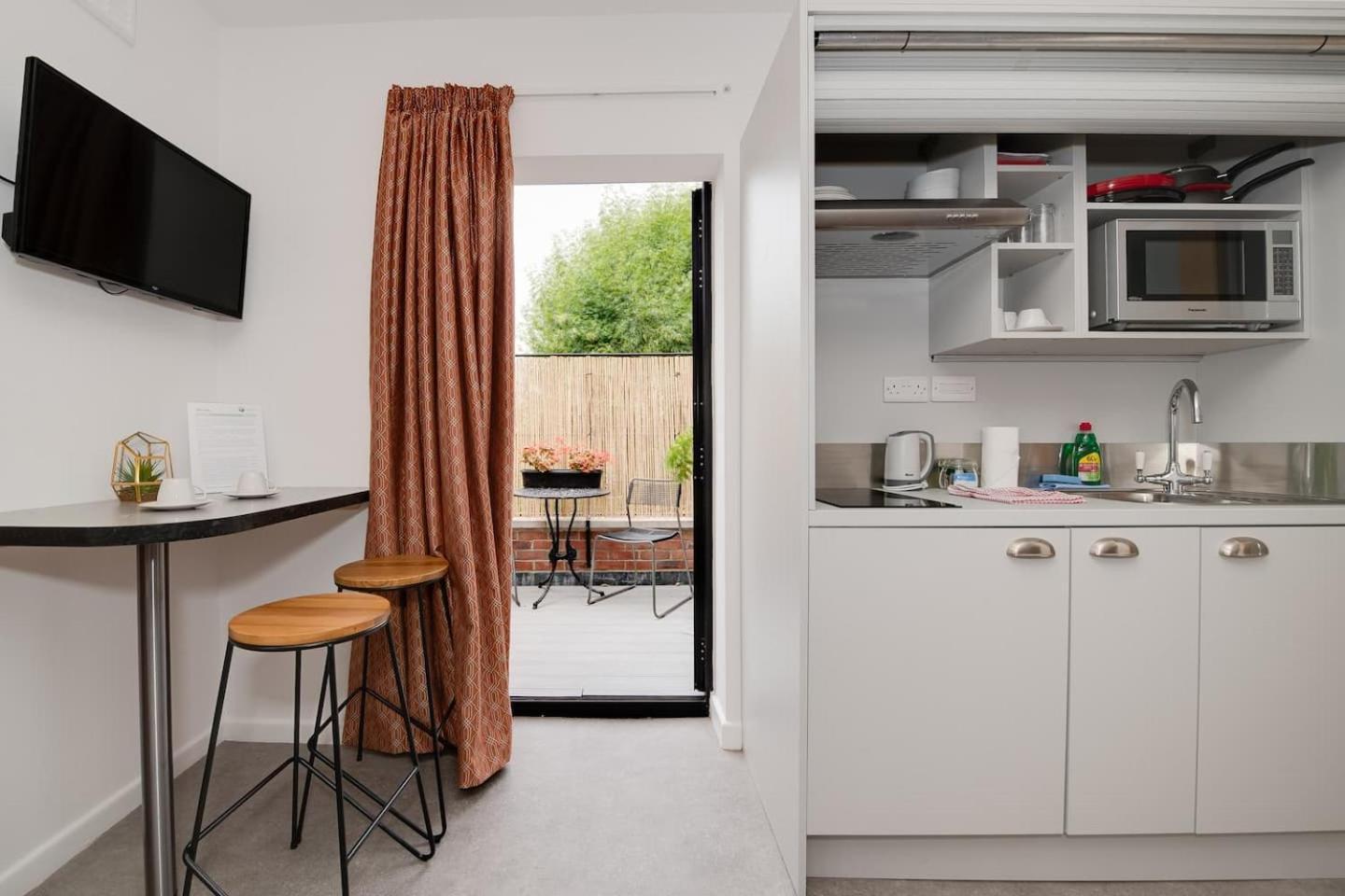 Ferryman Apartments By Places To Be Portsmouth Bagian luar foto