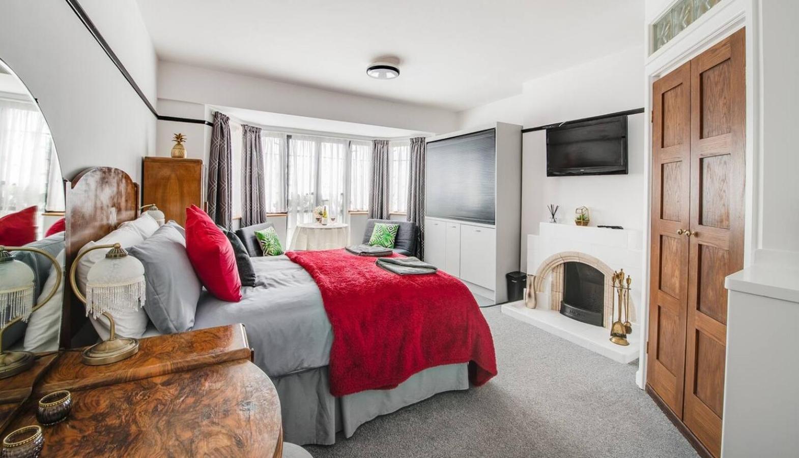 Ferryman Apartments By Places To Be Portsmouth Bagian luar foto