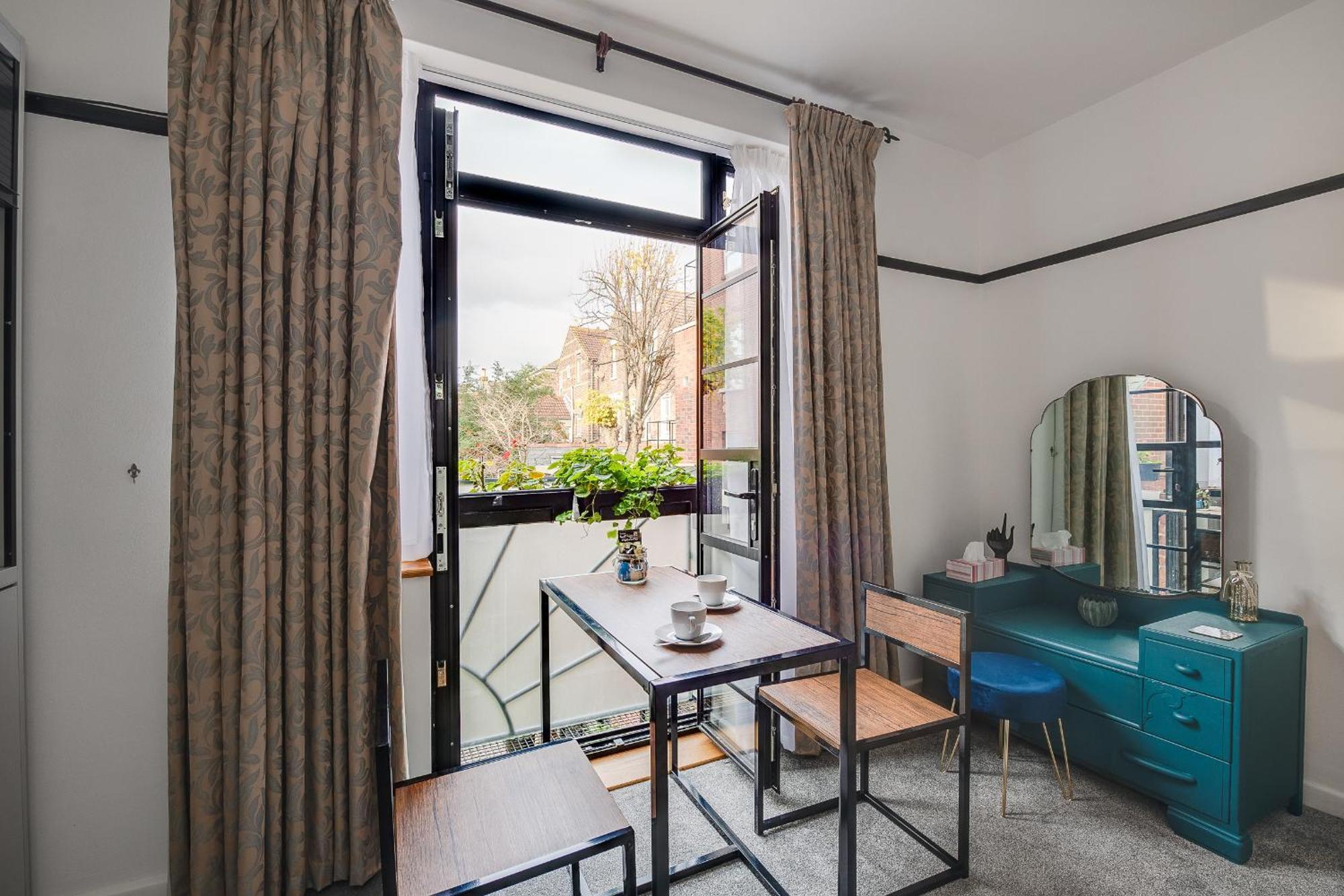 Ferryman Apartments By Places To Be Portsmouth Bagian luar foto